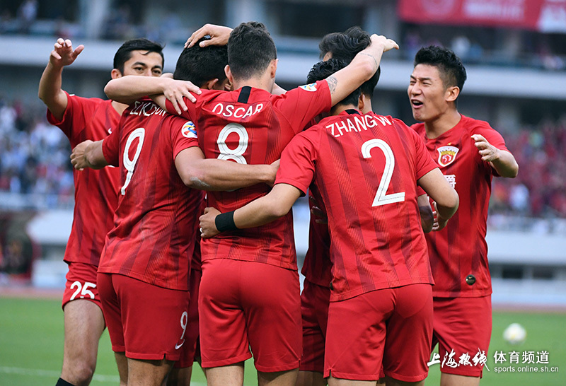 开云体育在线-马来西亚羽毛球队完胜中国羽毛球队，马琳完成帽子戏法