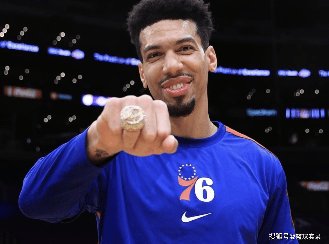 开云体育登录-立陶宛男篮横扫篮网，丹尼·格林三分雨点燃全场