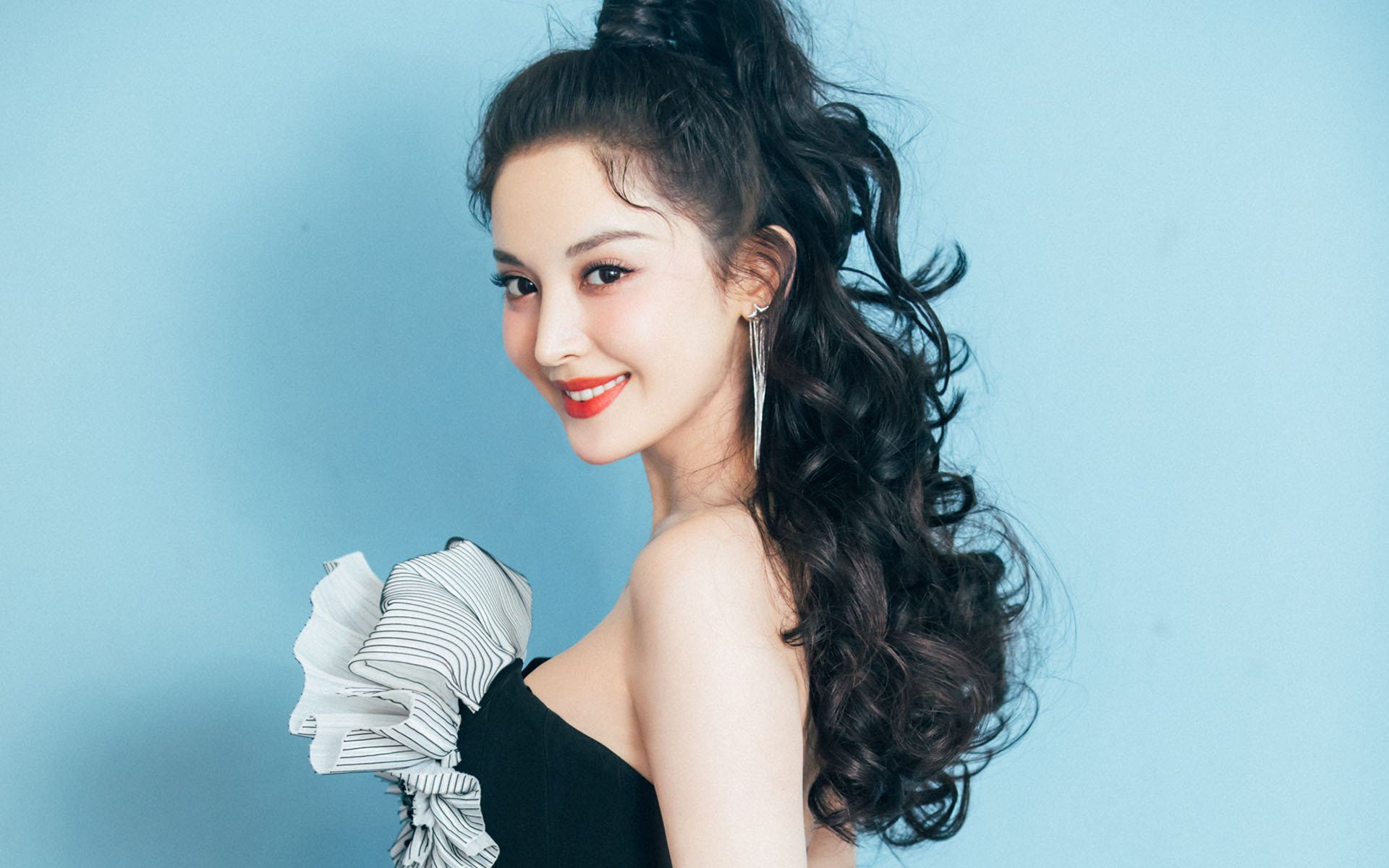 唯一,安达卢西亚的阳光如何用一记射门,驱散威尔士百年的阴雨